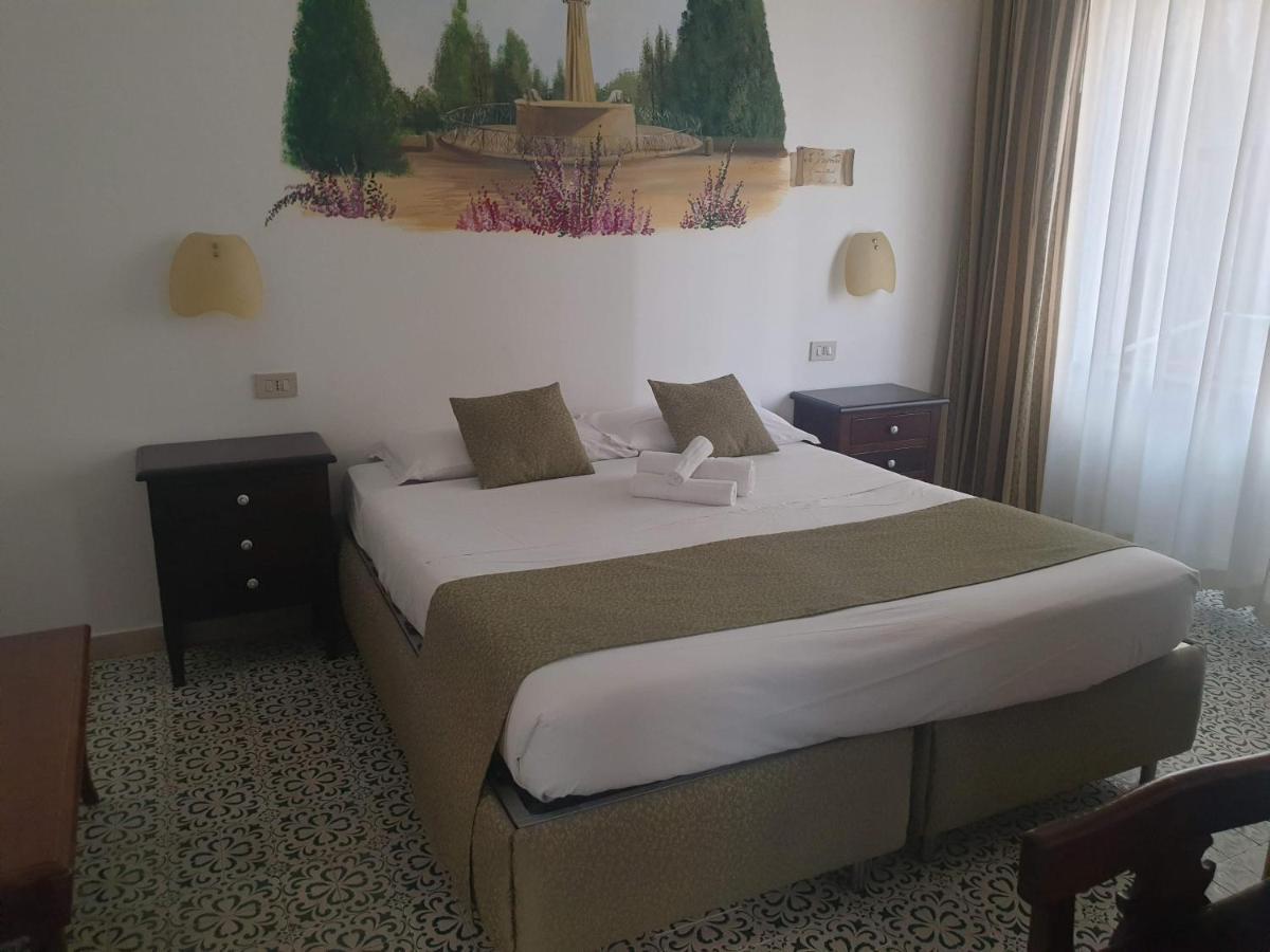 Hotel Elite Palermo Centro Екстериор снимка